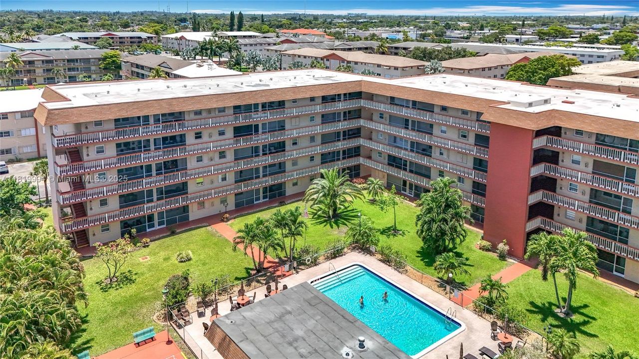 Recently Sold: $113,000 (2 beds, 2 baths, 1078 Square Feet)