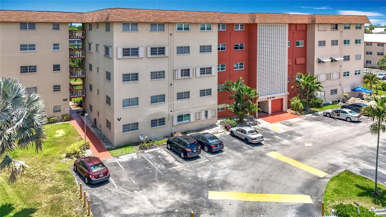 Recently Sold: $113,000 (2 beds, 2 baths, 1078 Square Feet)