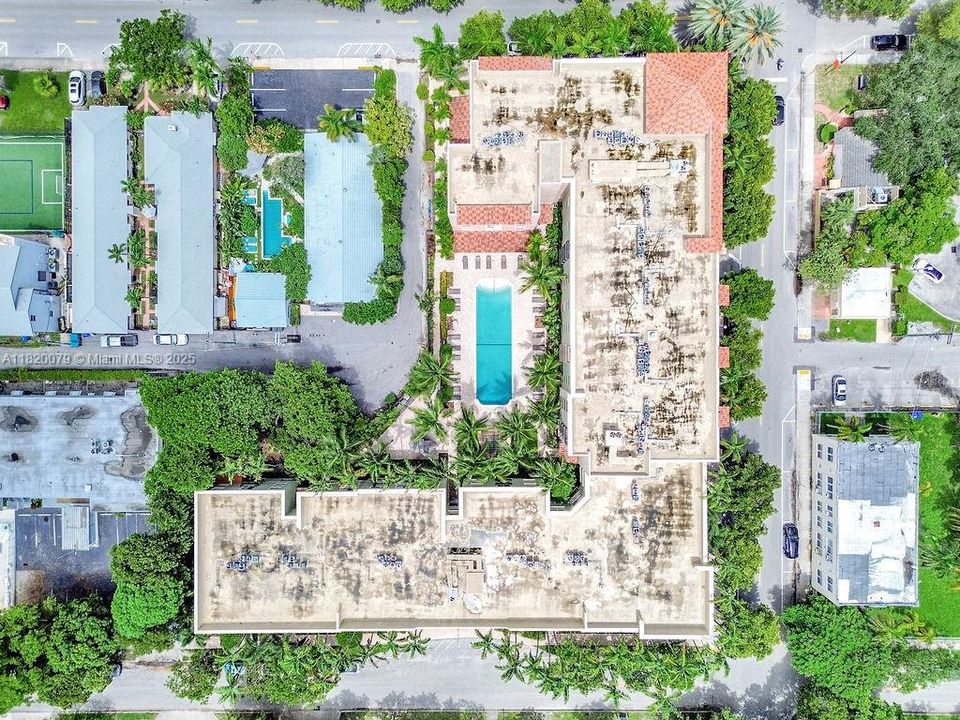 Recently Sold: $325,000 (2 beds, 2 baths, 1130 Square Feet)