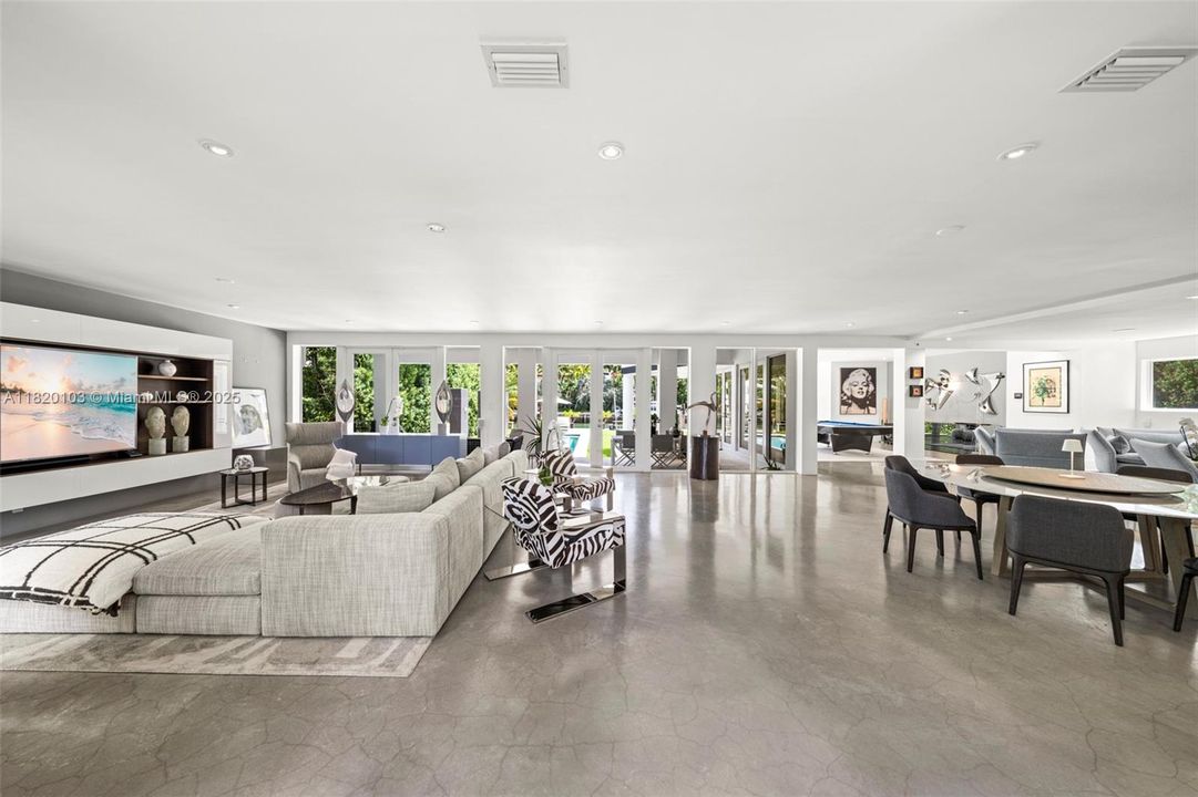 待售: $18,750,000 (5 贝兹, 7 浴室, 6688 平方英尺)