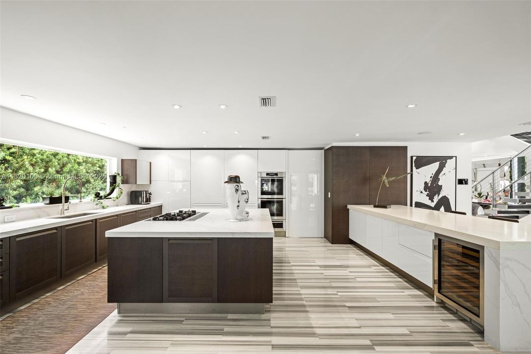 待售: $18,750,000 (5 贝兹, 7 浴室, 6688 平方英尺)