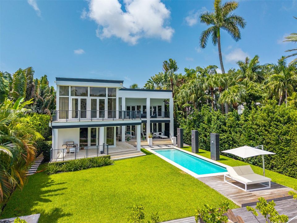 待售: $18,750,000 (5 贝兹, 7 浴室, 6688 平方英尺)