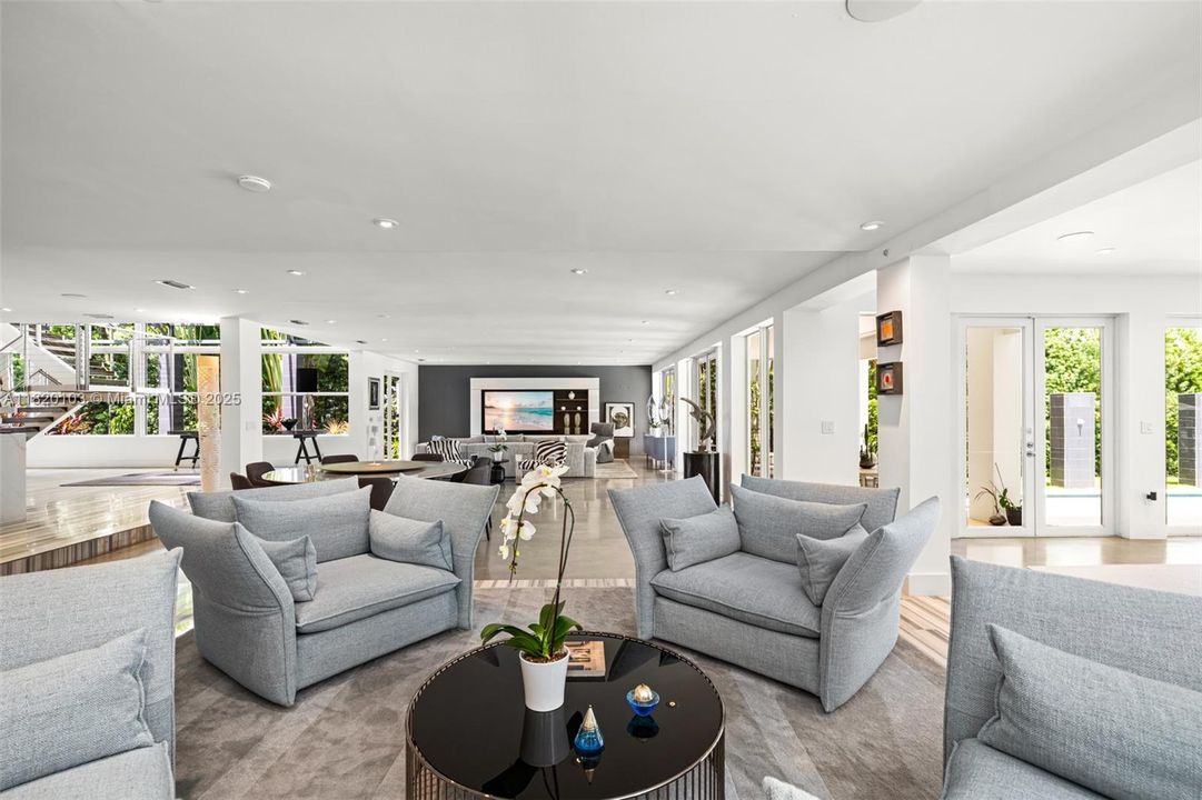 待售: $18,750,000 (5 贝兹, 7 浴室, 6688 平方英尺)