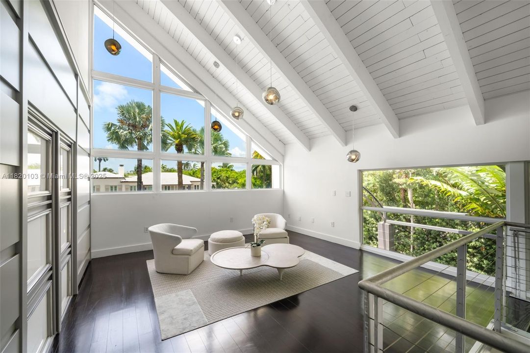 待售: $18,750,000 (5 贝兹, 7 浴室, 6688 平方英尺)