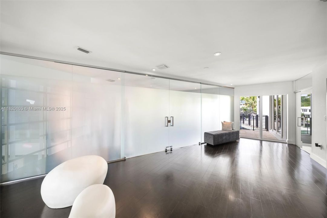 待售: $18,750,000 (5 贝兹, 7 浴室, 6688 平方英尺)