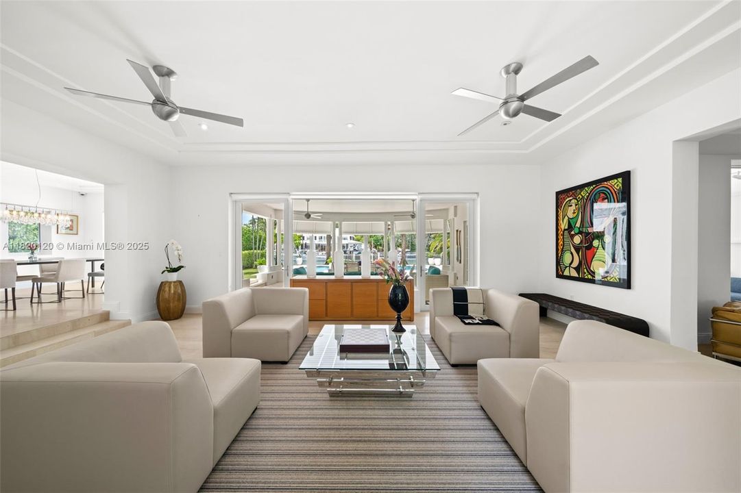 For Sale: $17,750,000 (5 beds, 4 baths, 4171 Square Feet)