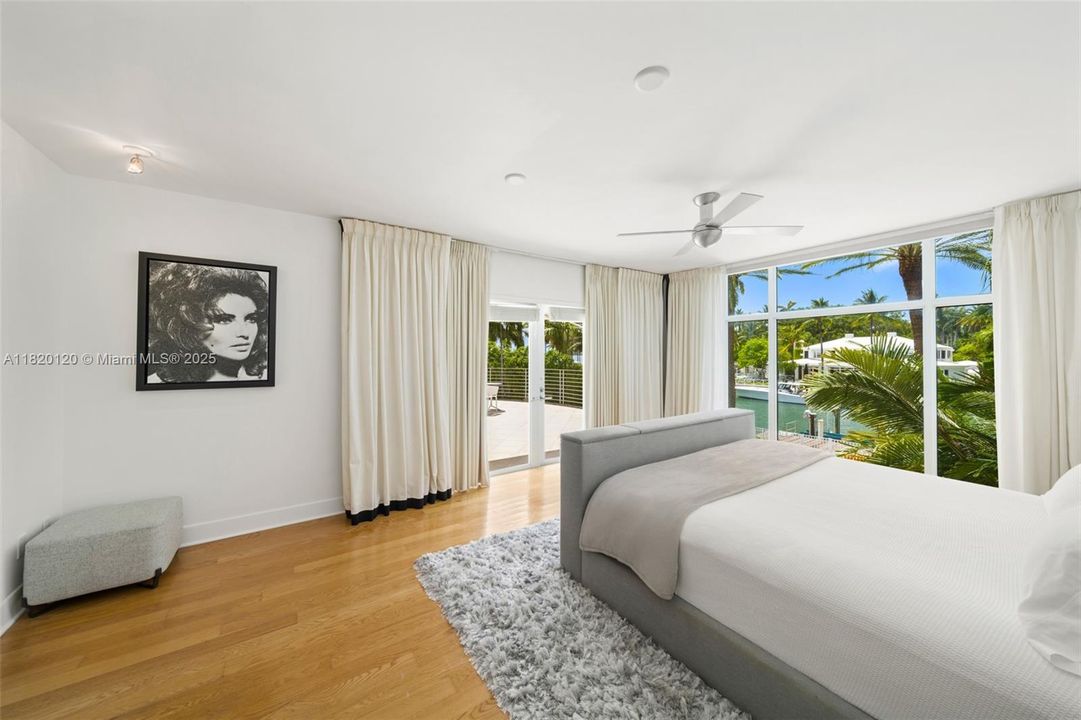 For Sale: $17,750,000 (5 beds, 4 baths, 4171 Square Feet)