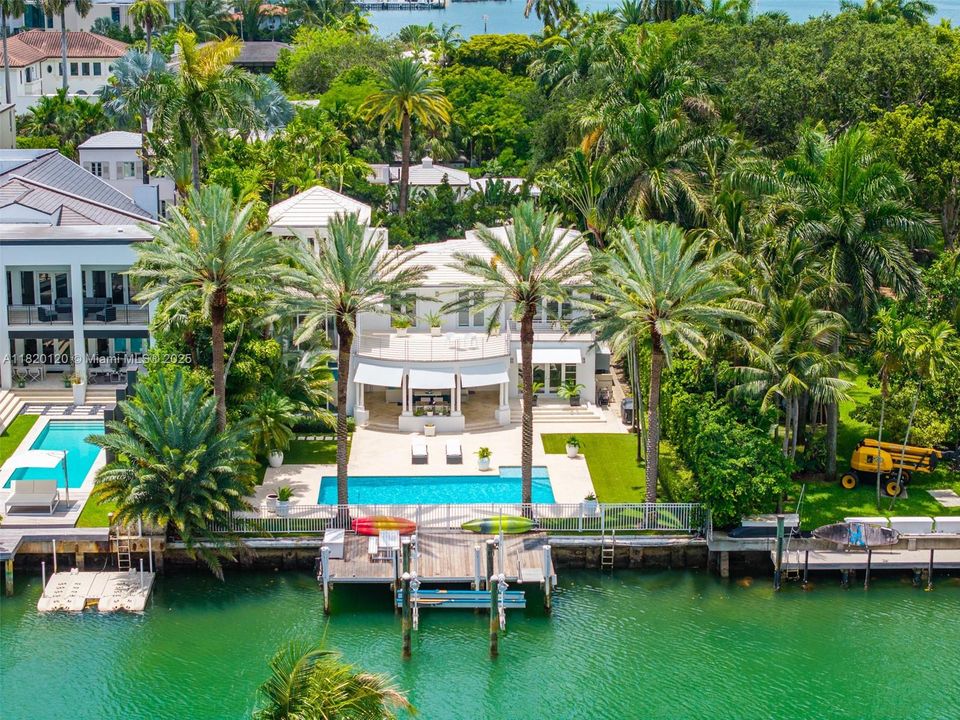 For Sale: $17,750,000 (5 beds, 4 baths, 4171 Square Feet)