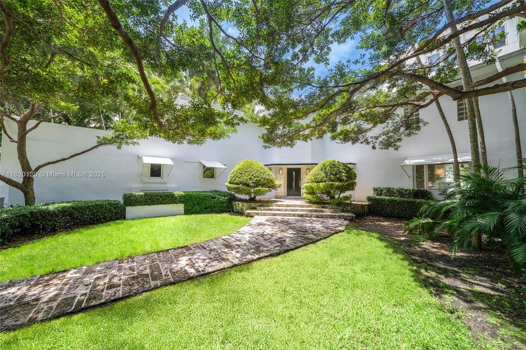 For Sale: $17,750,000 (5 beds, 4 baths, 4171 Square Feet)