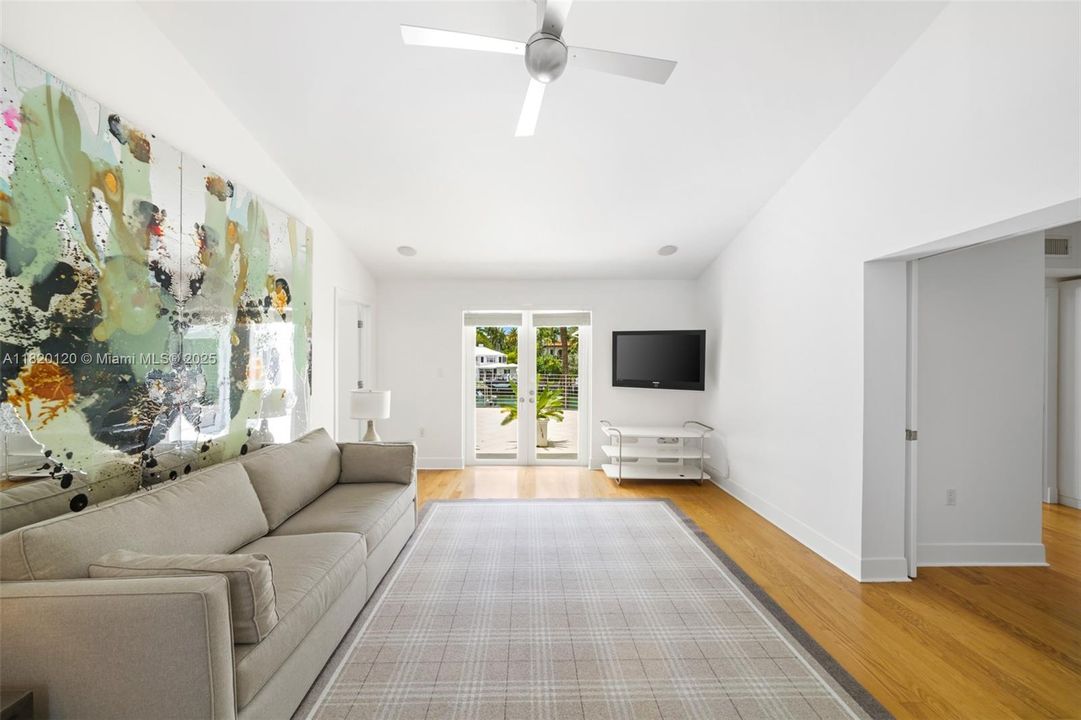 For Sale: $17,750,000 (5 beds, 4 baths, 4171 Square Feet)