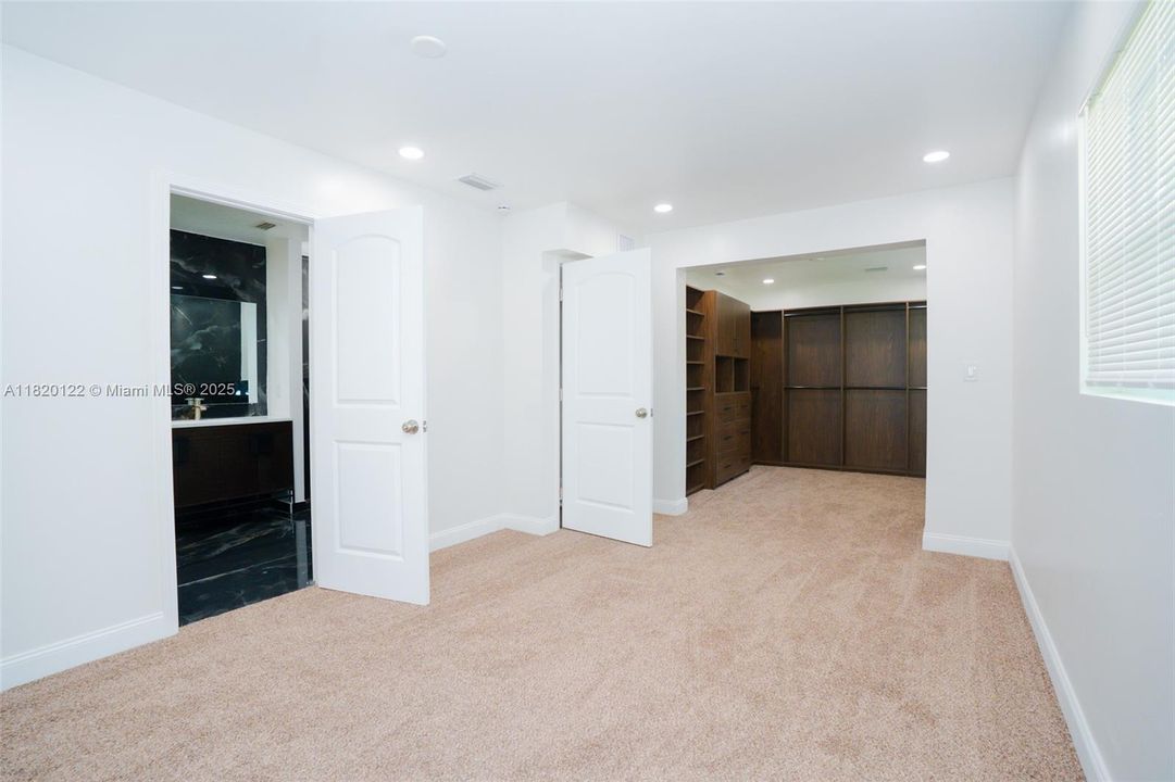 Recently Sold: $250,000 (3 beds, 2 baths, 0 Square Feet)