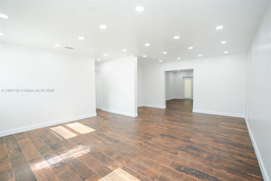 Recently Sold: $250,000 (3 beds, 2 baths, 0 Square Feet)