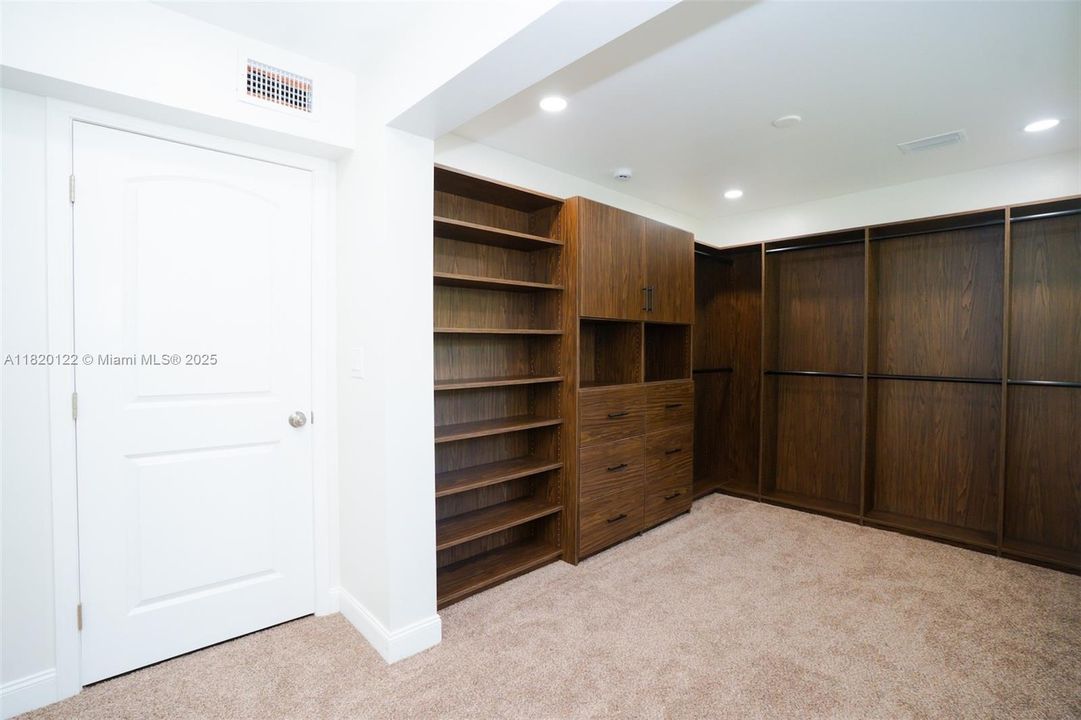 Recently Sold: $250,000 (3 beds, 2 baths, 0 Square Feet)