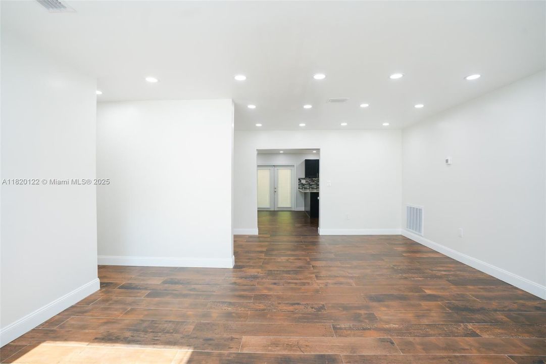 Recently Sold: $250,000 (3 beds, 2 baths, 0 Square Feet)