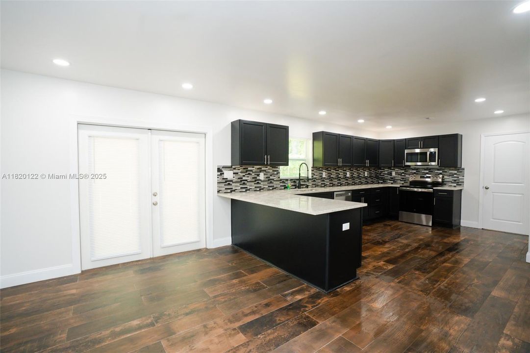 Recently Sold: $250,000 (3 beds, 2 baths, 0 Square Feet)