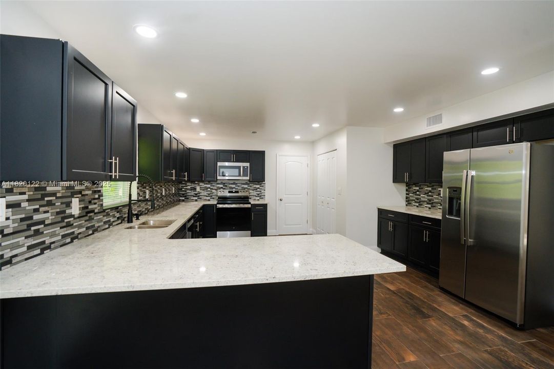 Recently Sold: $250,000 (3 beds, 2 baths, 0 Square Feet)