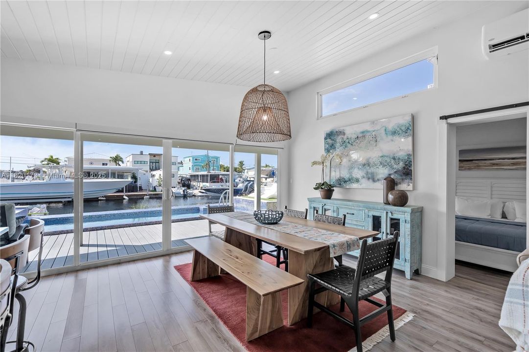 最近售出: $1,198,000 (4 贝兹, 3 浴室, 1842 平方英尺)