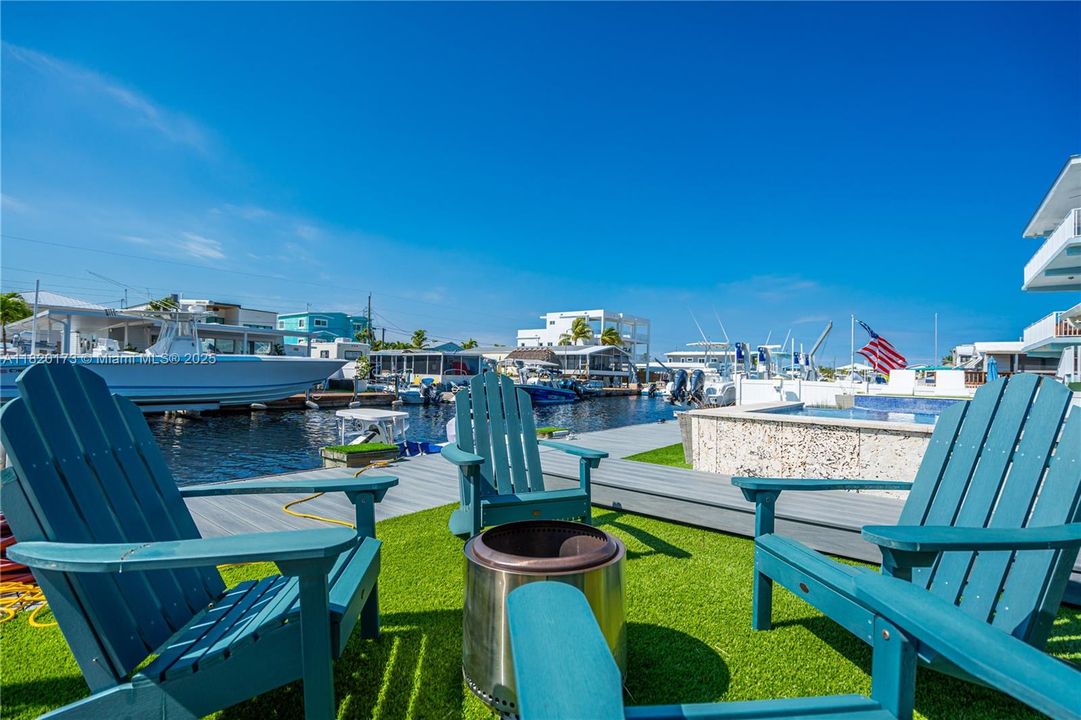 最近售出: $1,198,000 (4 贝兹, 3 浴室, 1842 平方英尺)