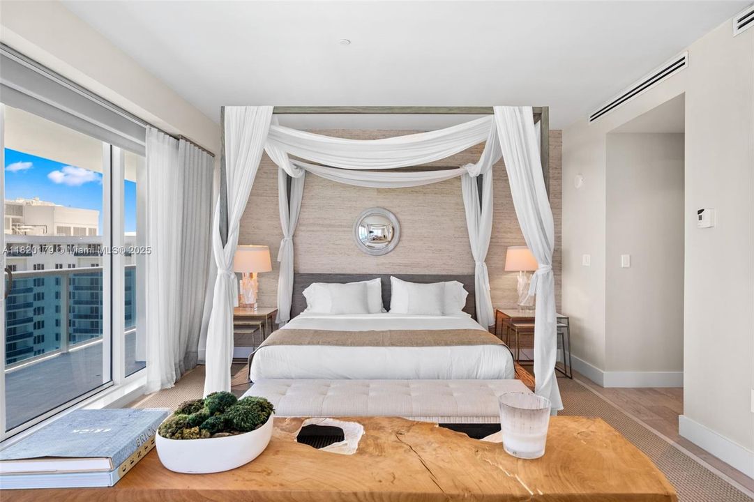 В аренду: $85,000 (4 спален, 4 ванн, 6510 Квадратных фут)