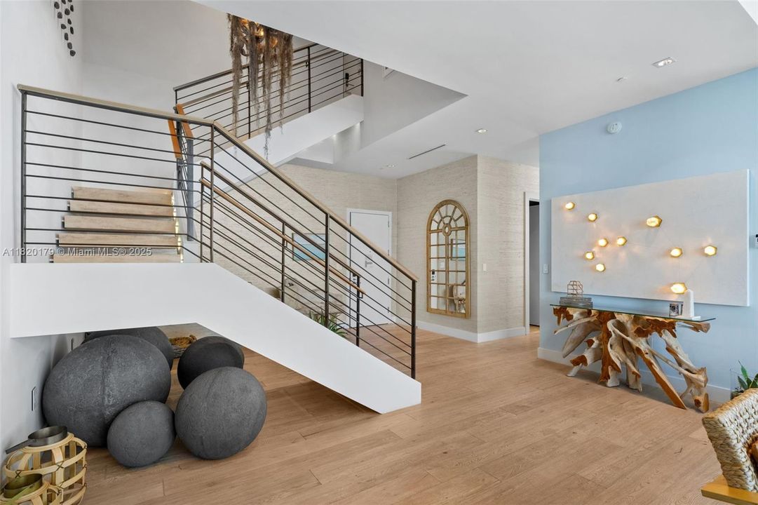 В аренду: $85,000 (4 спален, 4 ванн, 6510 Квадратных фут)