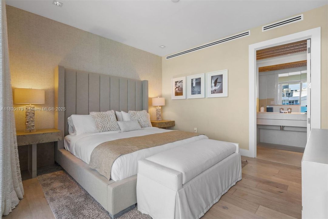 В аренду: $85,000 (4 спален, 4 ванн, 6510 Квадратных фут)