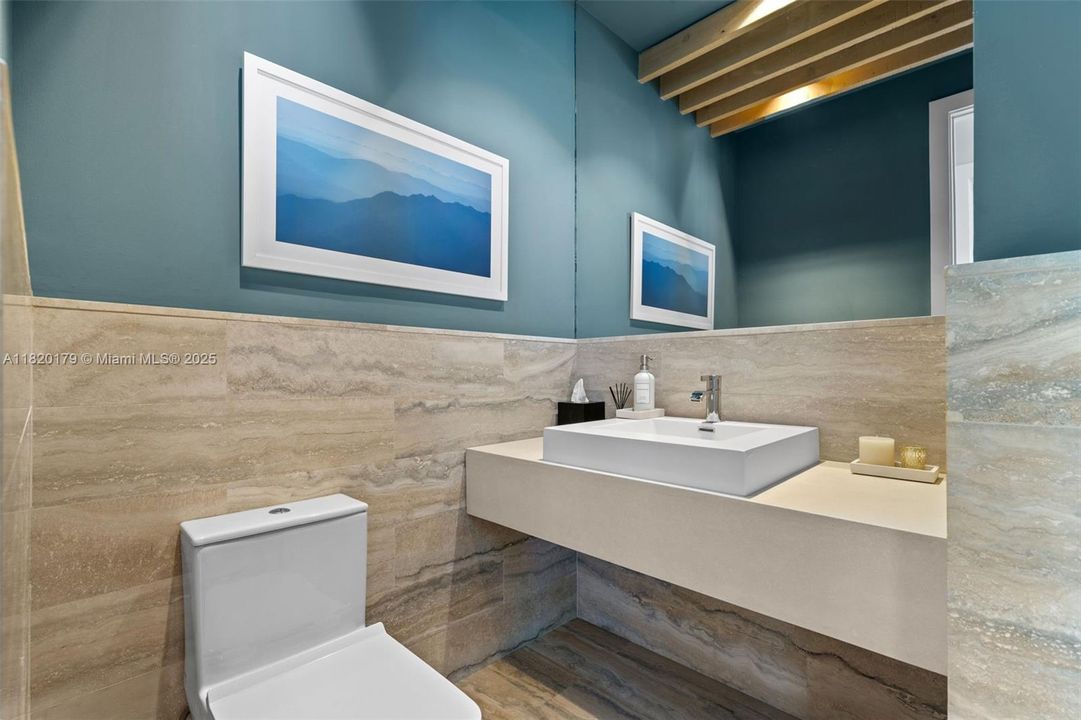 В аренду: $85,000 (4 спален, 4 ванн, 6510 Квадратных фут)