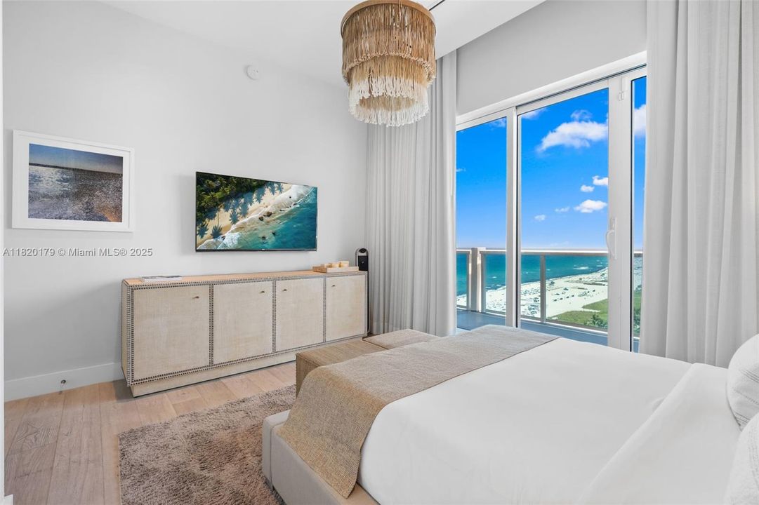 В аренду: $85,000 (4 спален, 4 ванн, 6510 Квадратных фут)