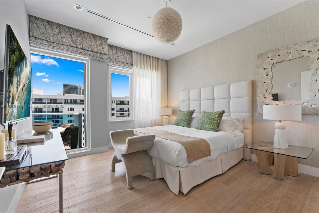 В аренду: $85,000 (4 спален, 4 ванн, 6510 Квадратных фут)