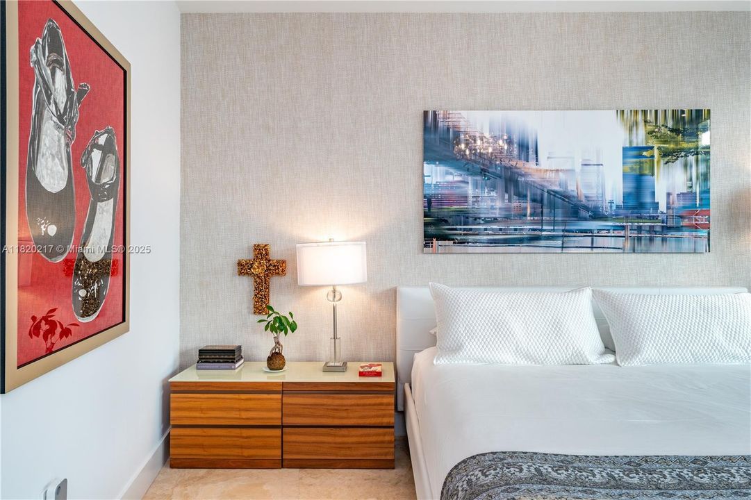 待售: $760,000 (1 贝兹, 1 浴室, 1076 平方英尺)