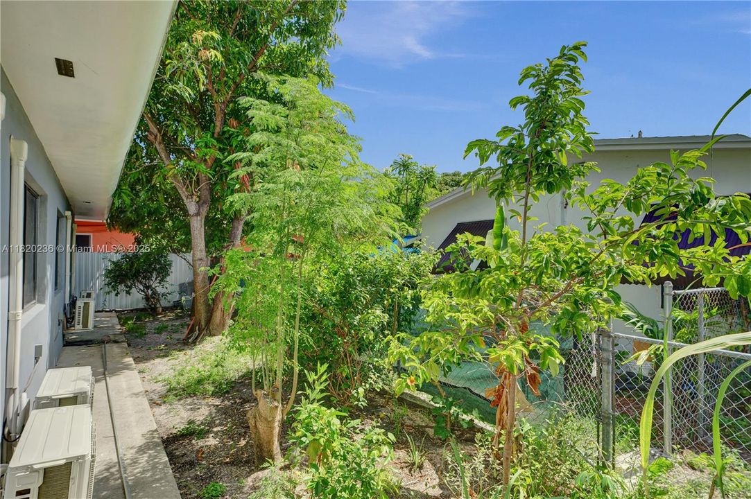 最近售出: $570,000 (0 贝兹, 0 浴室, 1452 平方英尺)