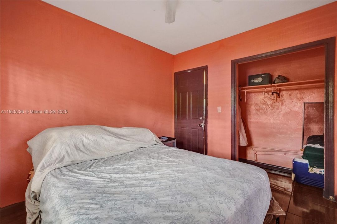 最近售出: $570,000 (0 贝兹, 0 浴室, 1452 平方英尺)