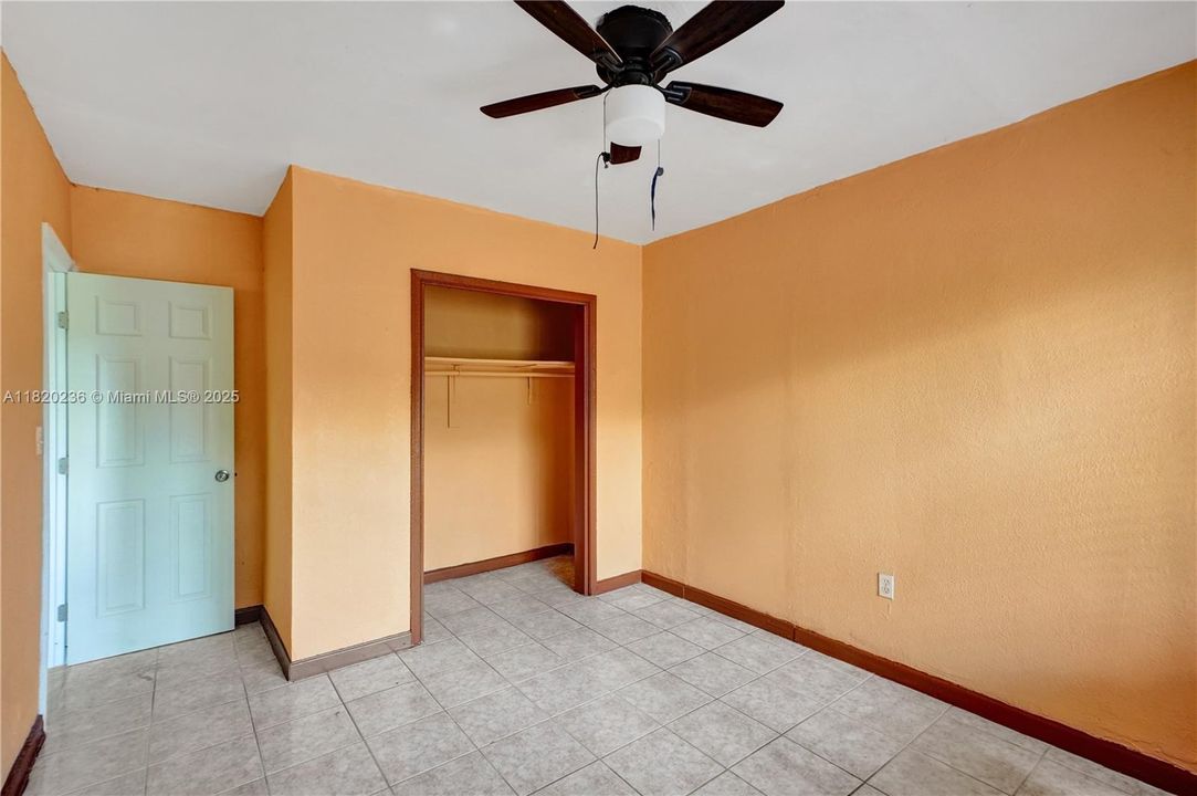 最近售出: $570,000 (0 贝兹, 0 浴室, 1452 平方英尺)