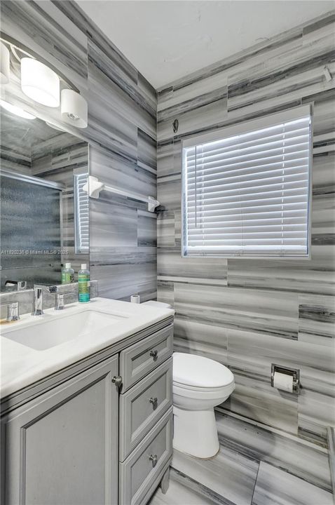 最近售出: $570,000 (0 贝兹, 0 浴室, 1452 平方英尺)