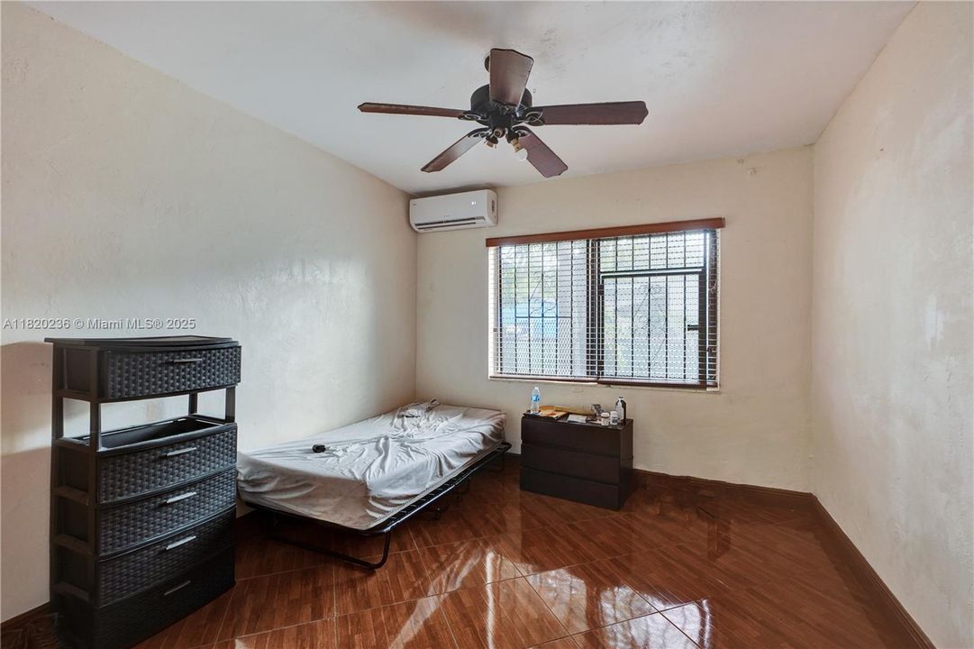 最近售出: $570,000 (0 贝兹, 0 浴室, 1452 平方英尺)