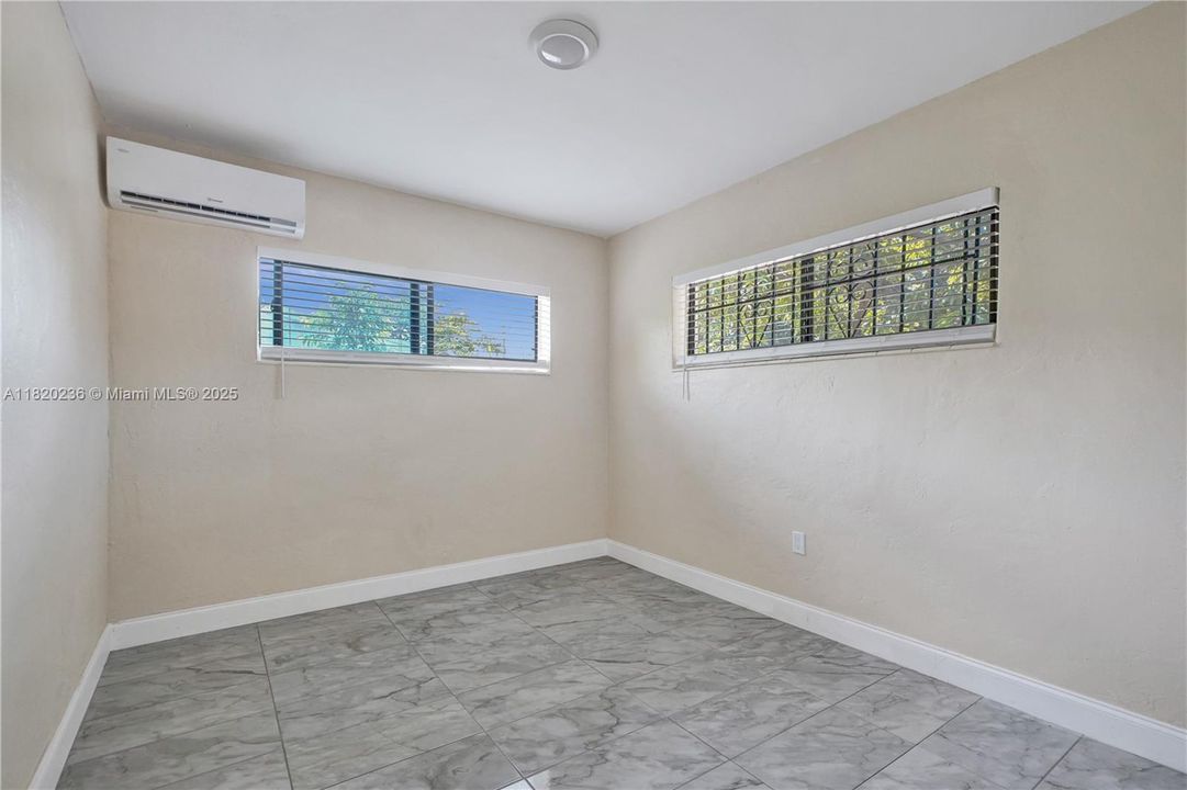 最近售出: $570,000 (0 贝兹, 0 浴室, 1452 平方英尺)