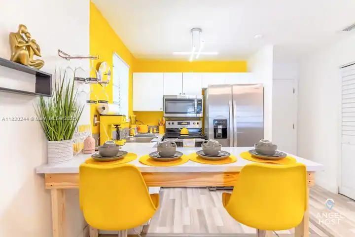 На продажу: $1,370,000 (0 спален, 0 ванн, 2320 Квадратных фут)