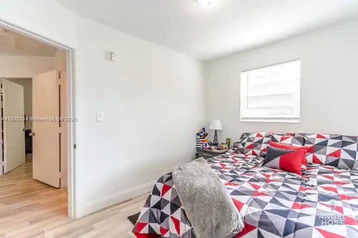 На продажу: $1,370,000 (0 спален, 0 ванн, 2320 Квадратных фут)