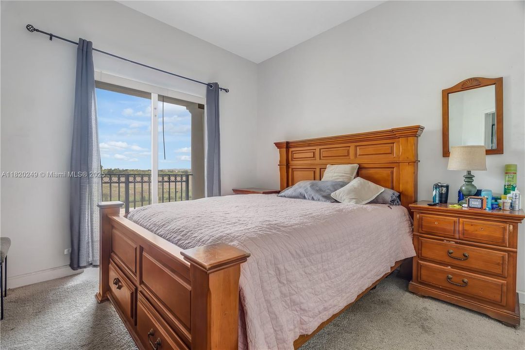 Vendido Recientemente: $420,000 (4 camas, 2 baños, 1698 Pies cuadrados)