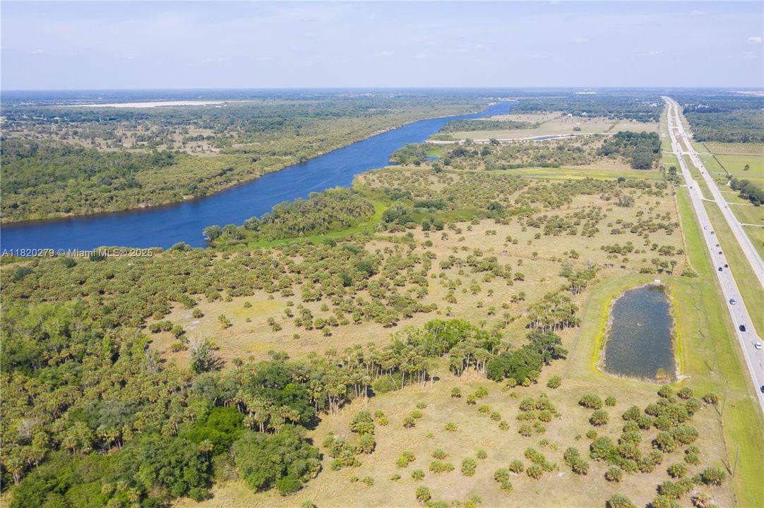 На продажу: $7,450,000 (105.13 acres)