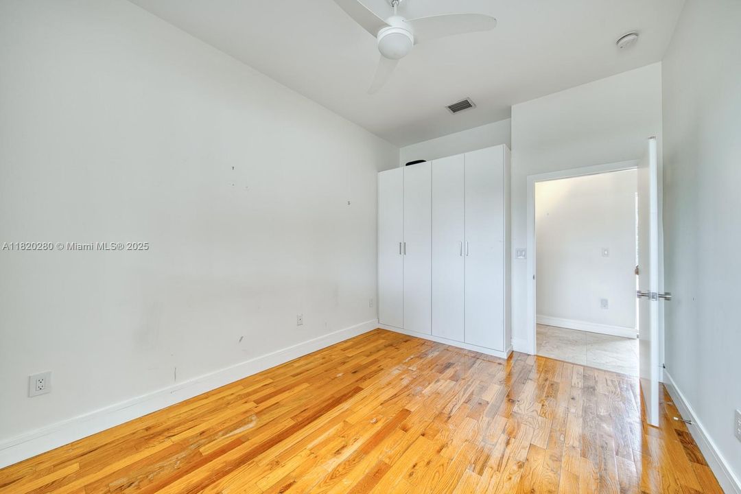 Recently Sold: $1,295,000 (4 beds, 3 baths, 3475 Square Feet)