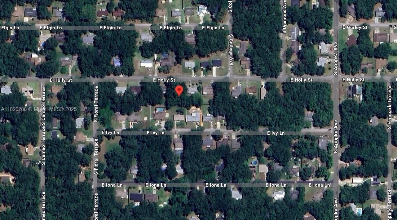 For Sale: $11,000 (0.22 acres)