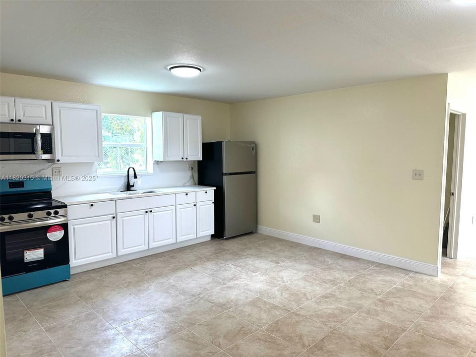 For Rent: $2,400 (2 beds, 2 baths, 0 Square Feet)