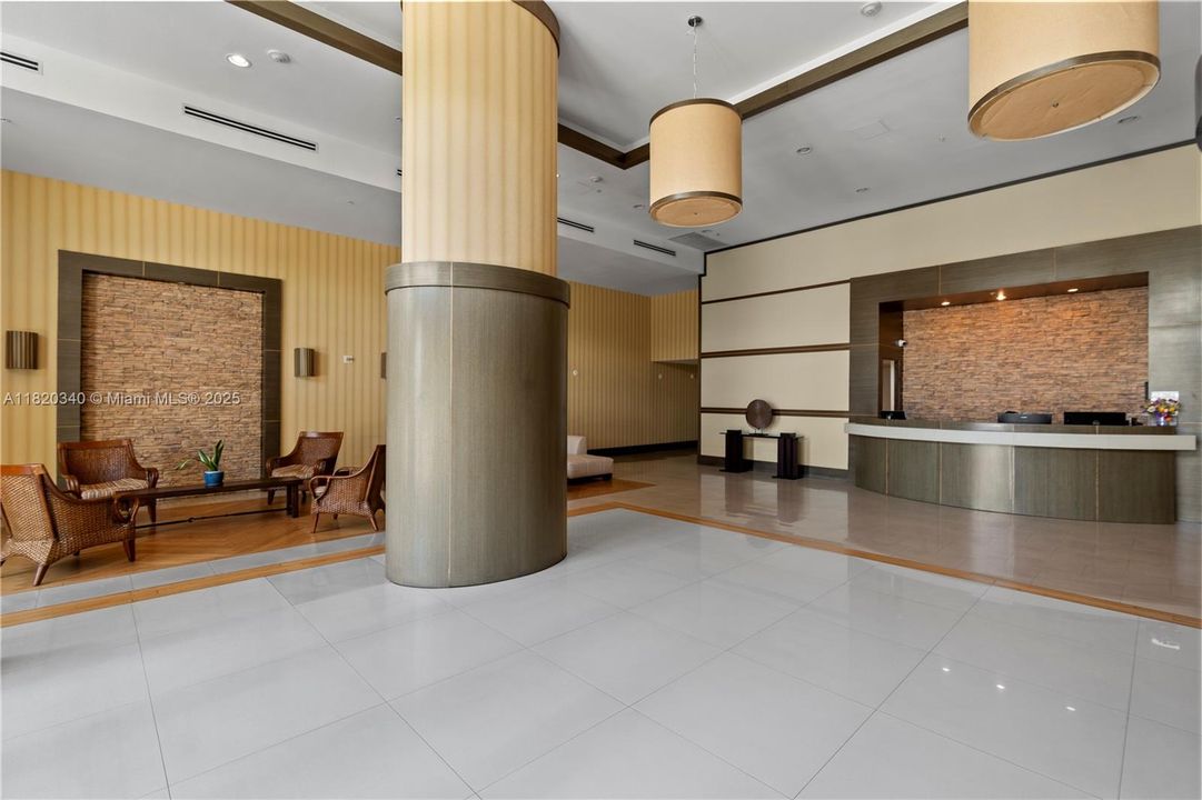 Recently Rented: $19,800 (0 beds, 1 baths, 400 Square Feet)