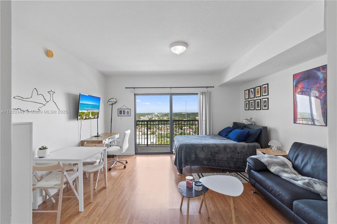 Recently Rented: $19,800 (0 beds, 1 baths, 400 Square Feet)