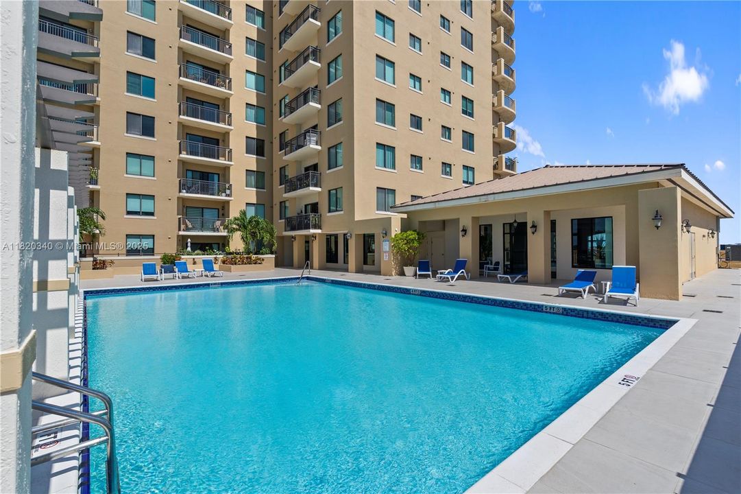 Recently Rented: $19,800 (0 beds, 1 baths, 400 Square Feet)