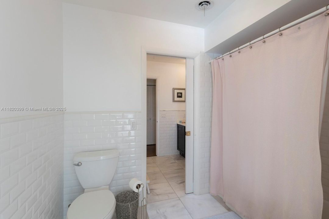 На продажу: $2,199,000 (4 спален, 2 ванн, 3195 Квадратных фут)