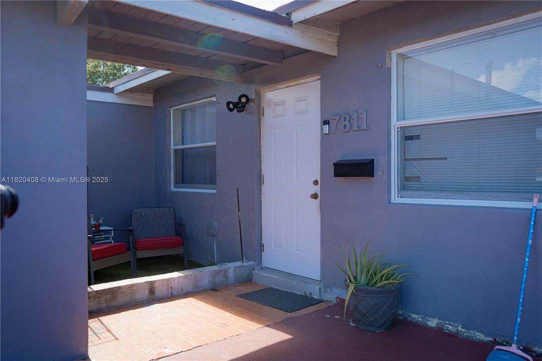 En Venta: $499,900 (3 camas, 2 baños, 1626 Pies cuadrados)