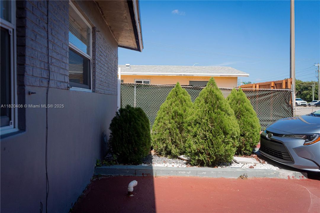 En Venta: $499,900 (3 camas, 2 baños, 1626 Pies cuadrados)