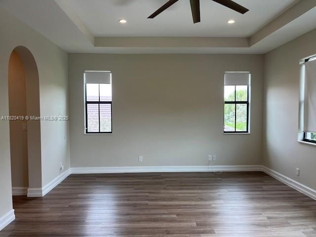 Недавно арендовано: $7,900 (5 спален, 5 ванн, 3714 Квадратных фут)