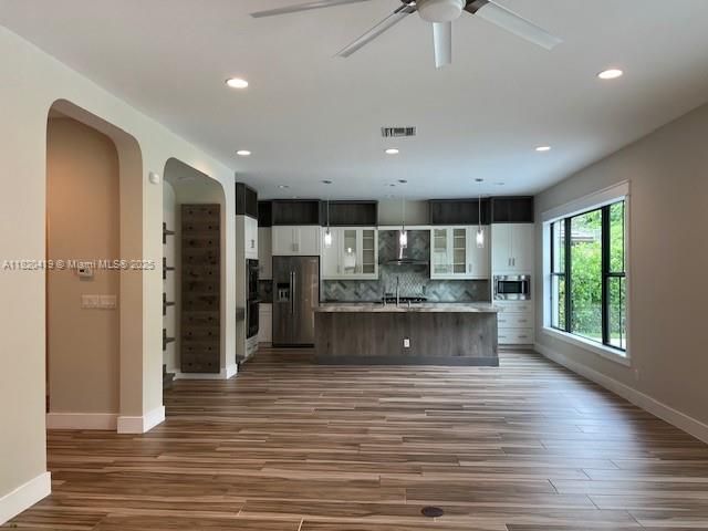 Недавно арендовано: $7,900 (5 спален, 5 ванн, 3714 Квадратных фут)